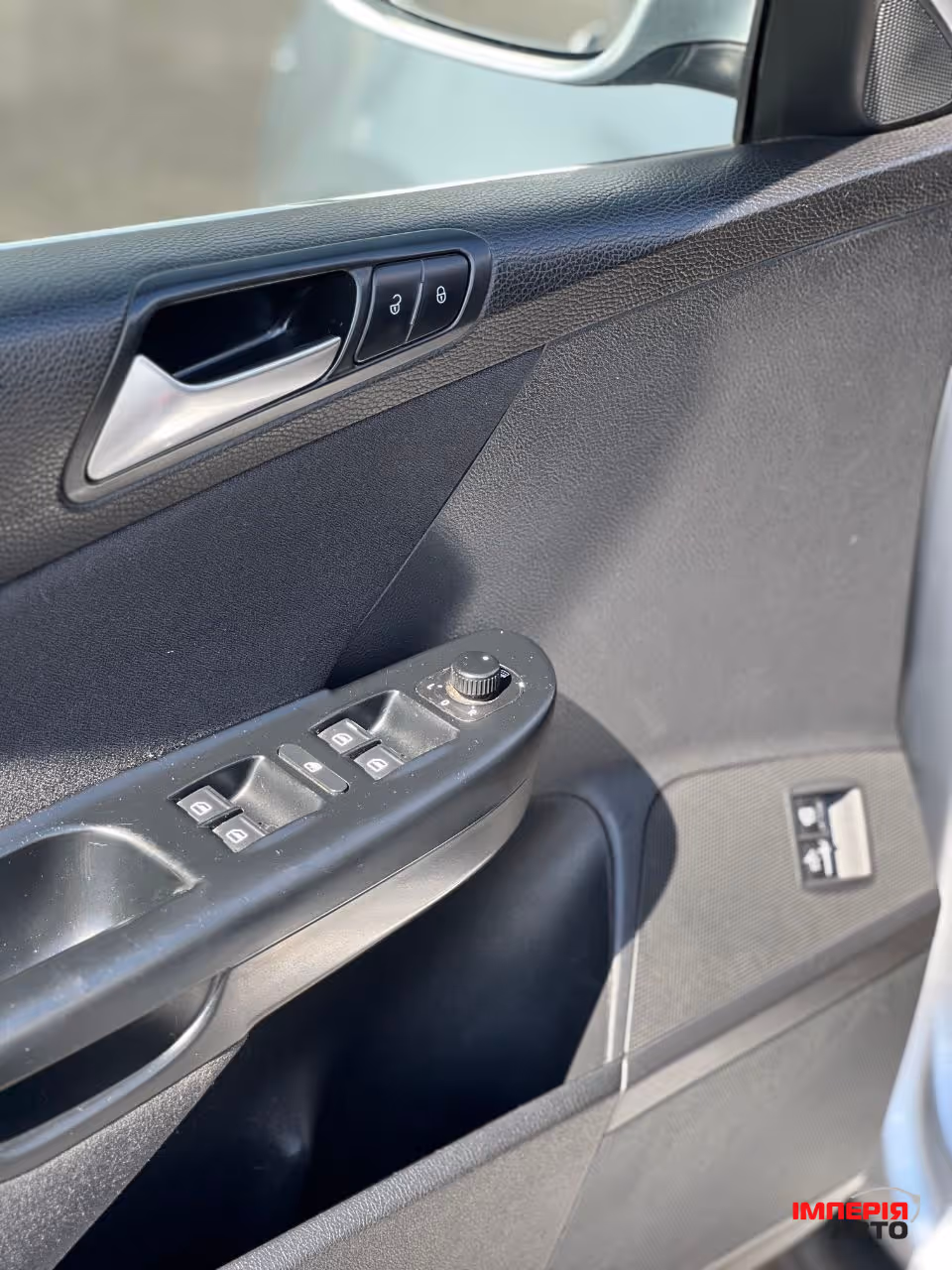 Volkswagen Passat - фото 7