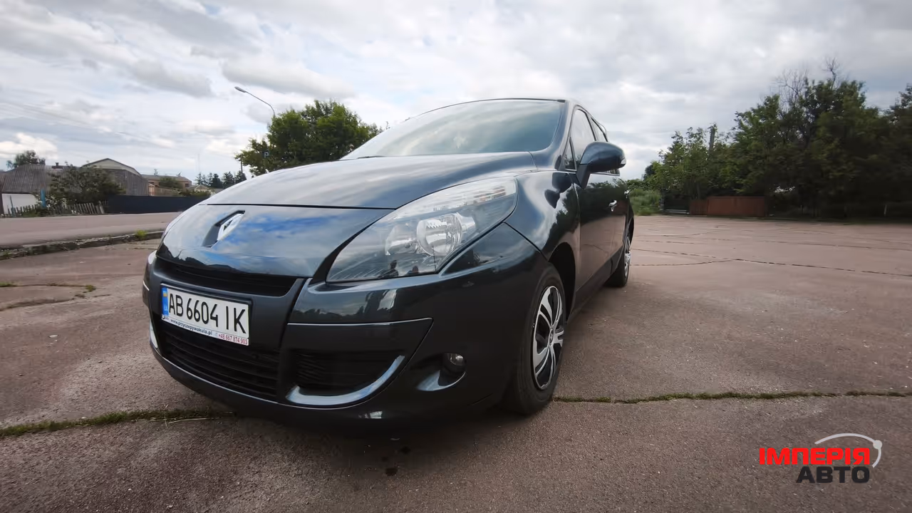 Renault Megane - фото 2