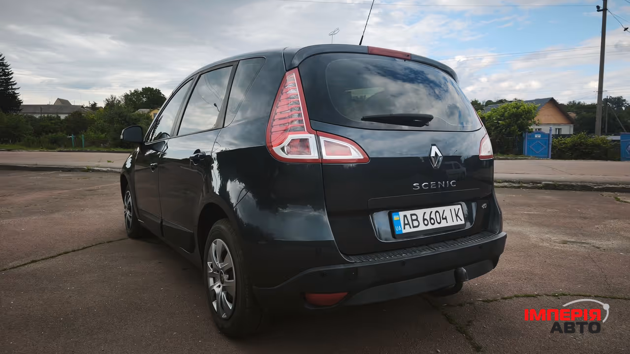 Renault Megane - фото 6