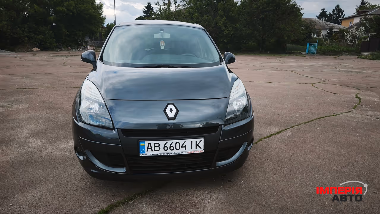 Renault Megane - фото 3