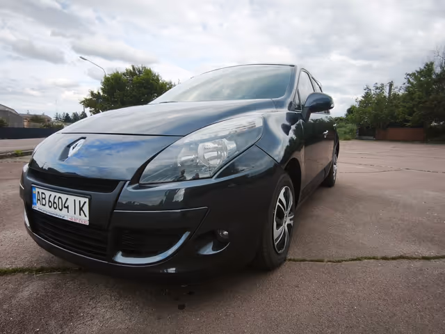 Renault Megane - фото 2
