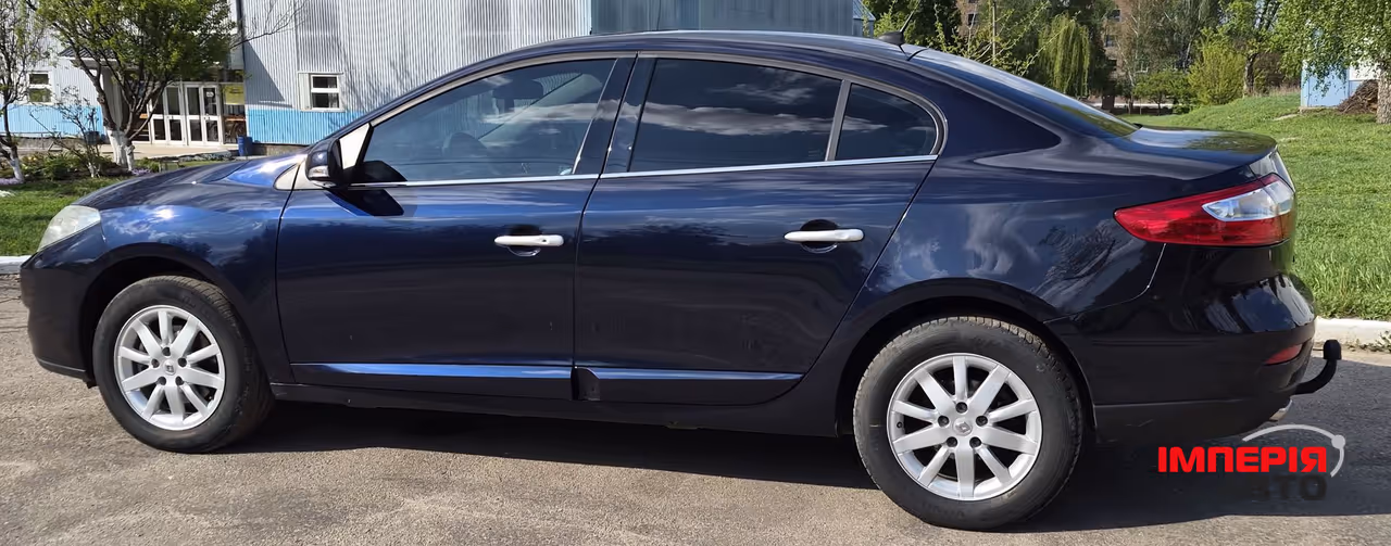 Renault Fluence - фото 2