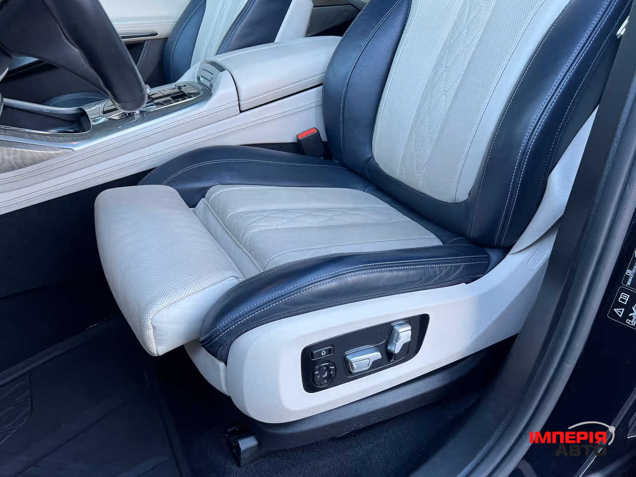 BMW X7 - фото 10