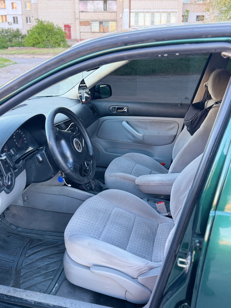 Volkswagen Bora - фото 1