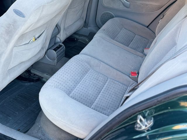 Volkswagen Bora - фото 4