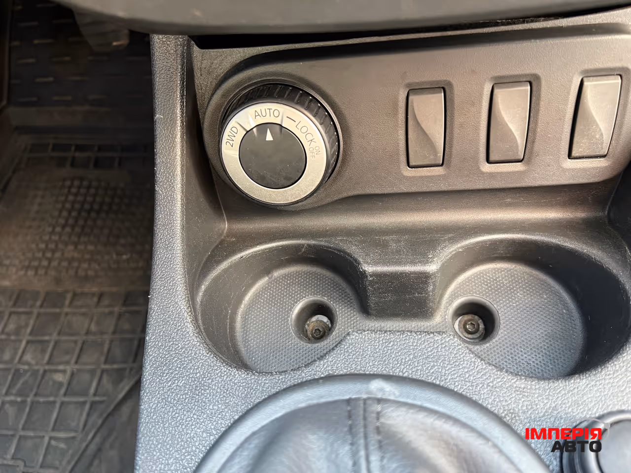 Renault Duster - фото 10