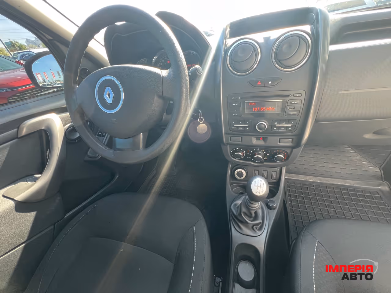 Renault Duster - фото 11