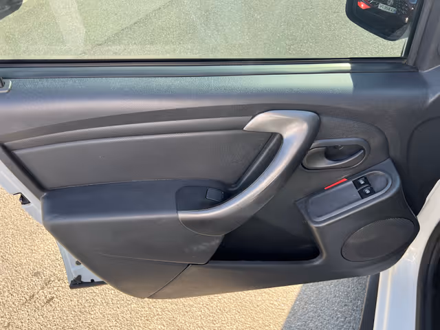 Renault Duster - фото 3