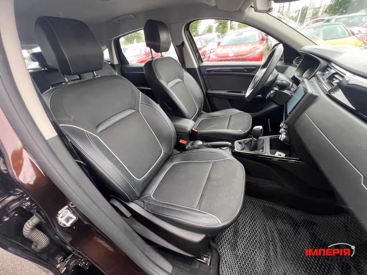 Renault Arkana - фото 11