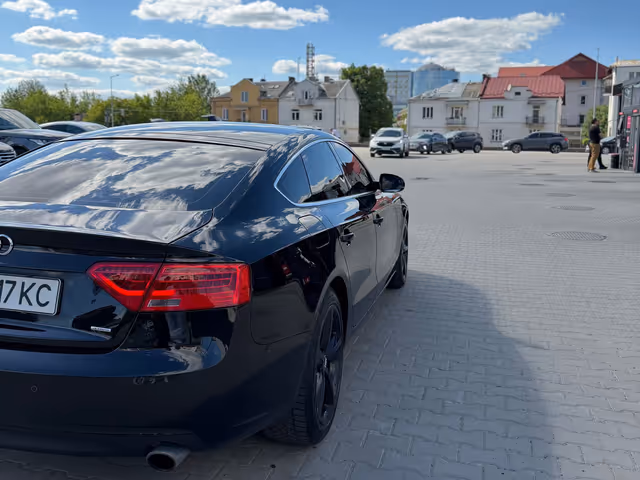 Audi A5 - фото 4