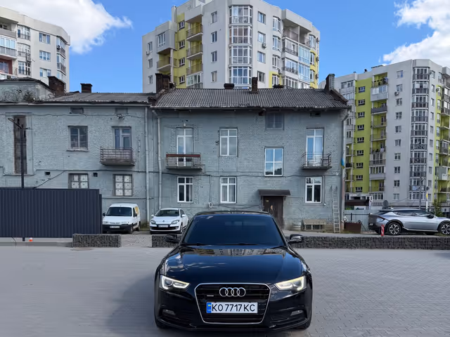 Audi A5 - фото 1