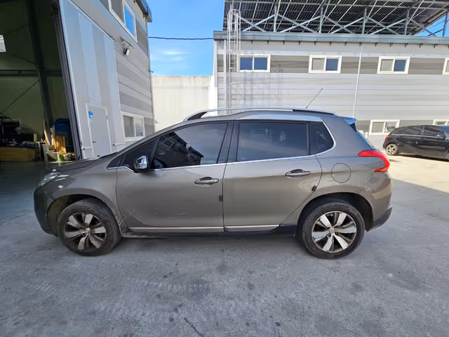 Peugeot 2008 - фото 2