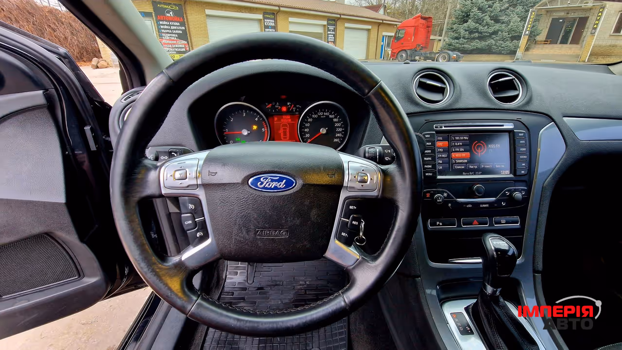 Ford Mondeo - фото 17