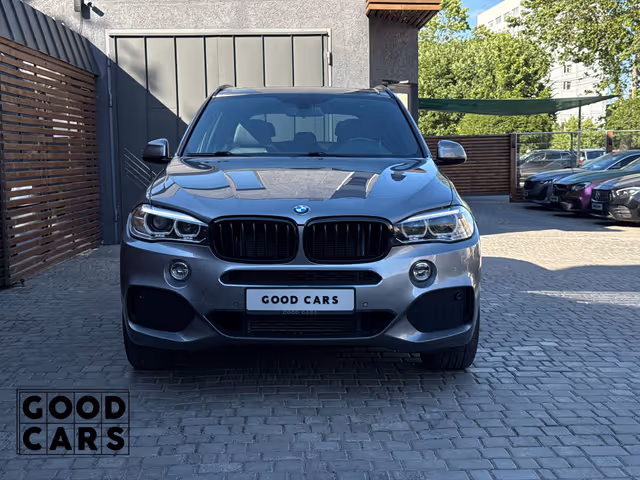 BMW X5 - фото 2