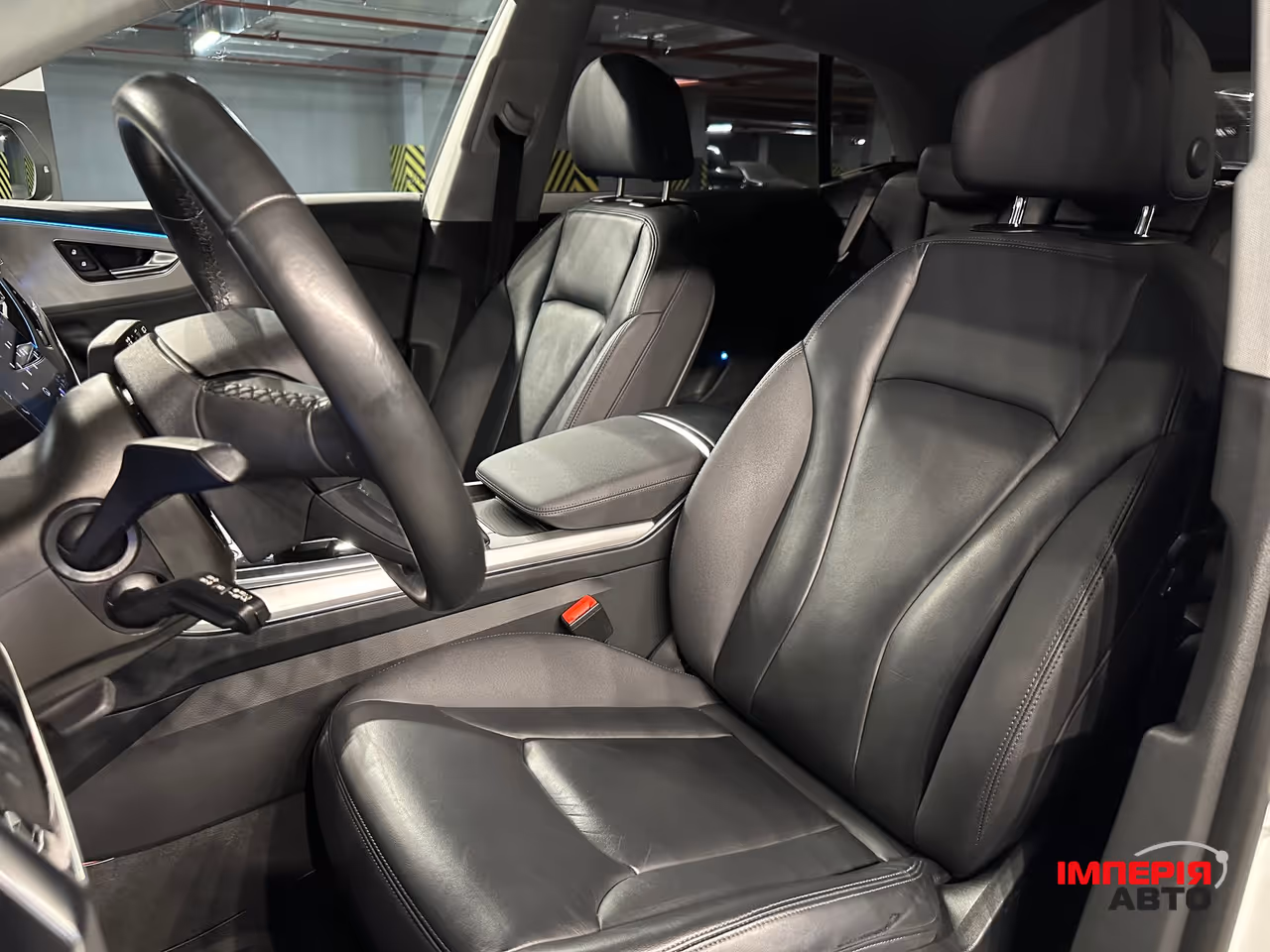 Audi Q8 - фото 15