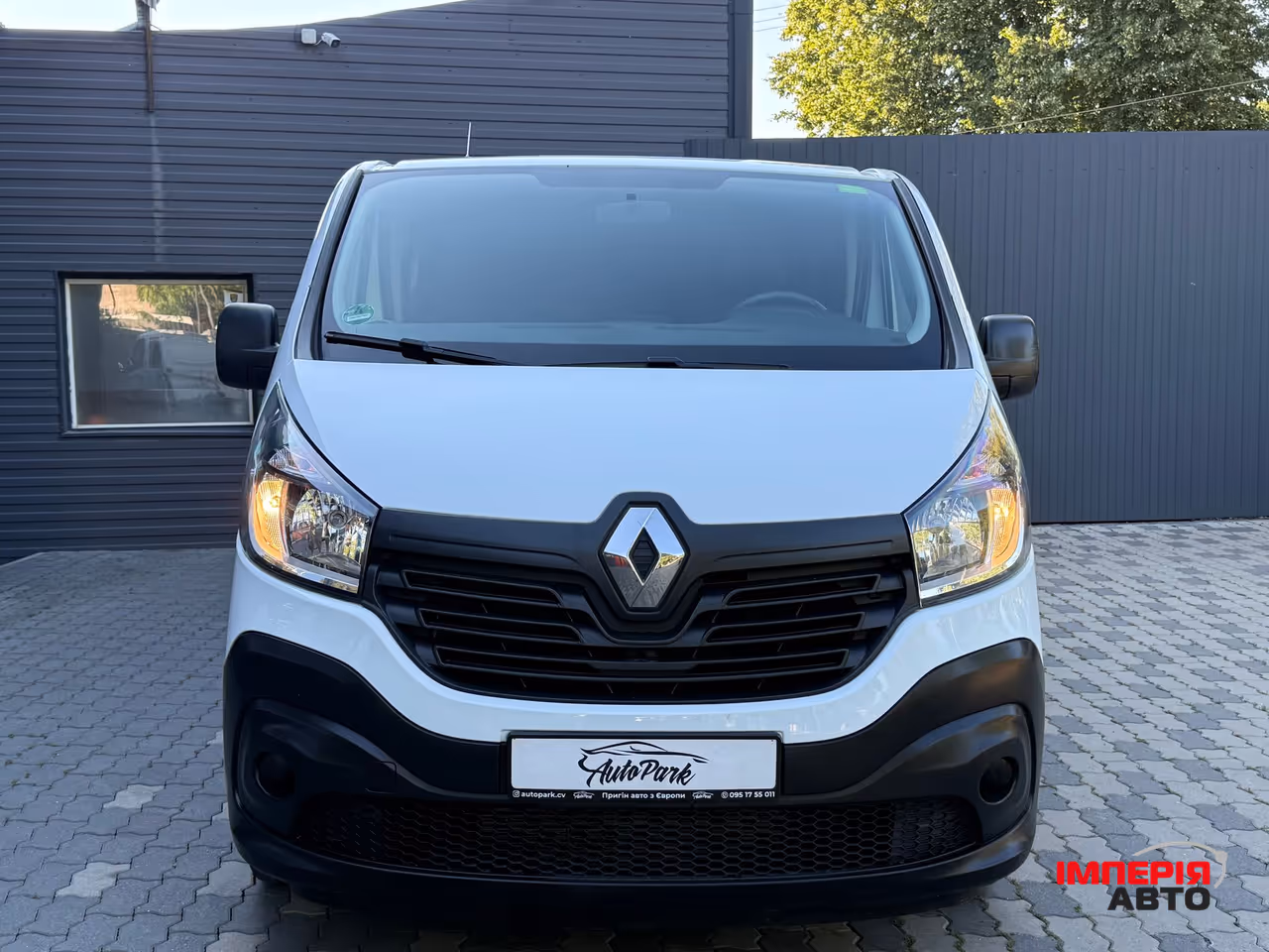 Renault Trafic - фото 3