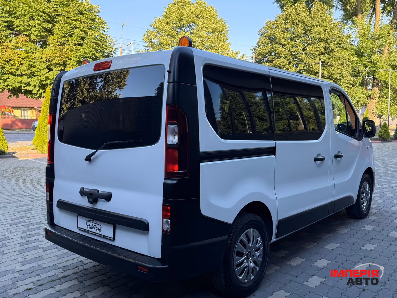 Renault Trafic - фото 6