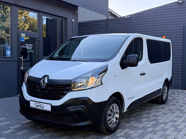 Renault Trafic - фото 2