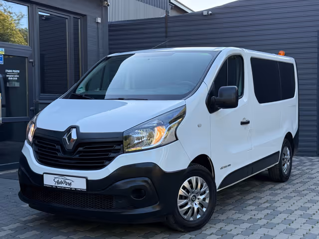 Renault Trafic - фото 1