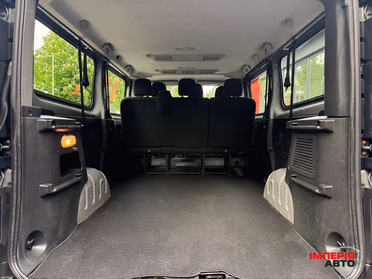 Opel Vivaro - фото 14