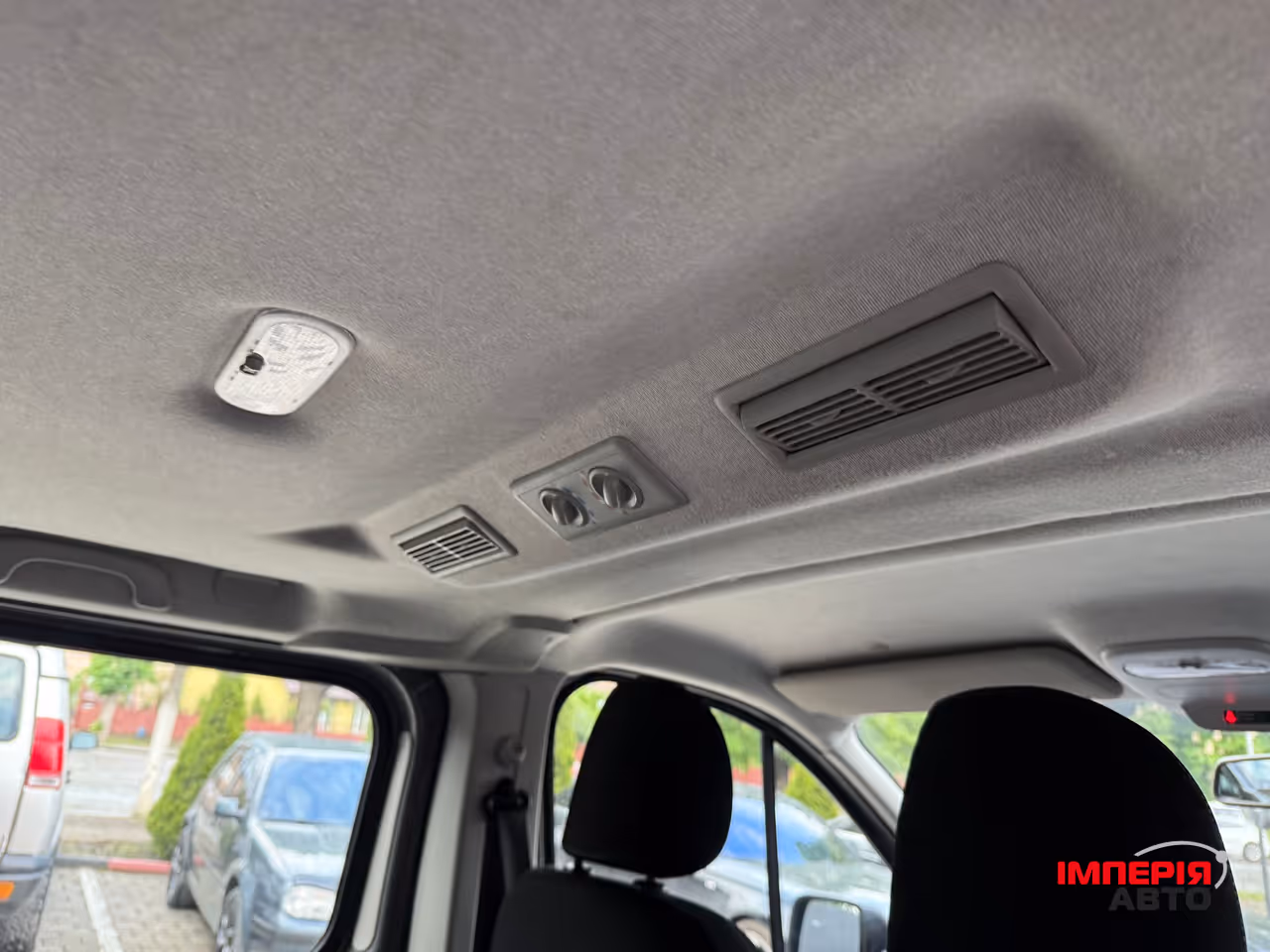 Opel Vivaro - фото 18