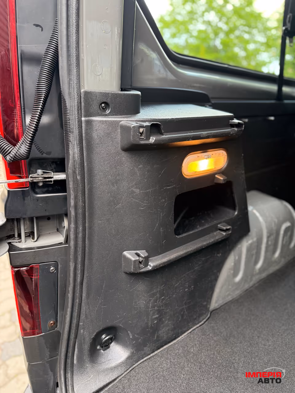 Opel Vivaro - фото 15