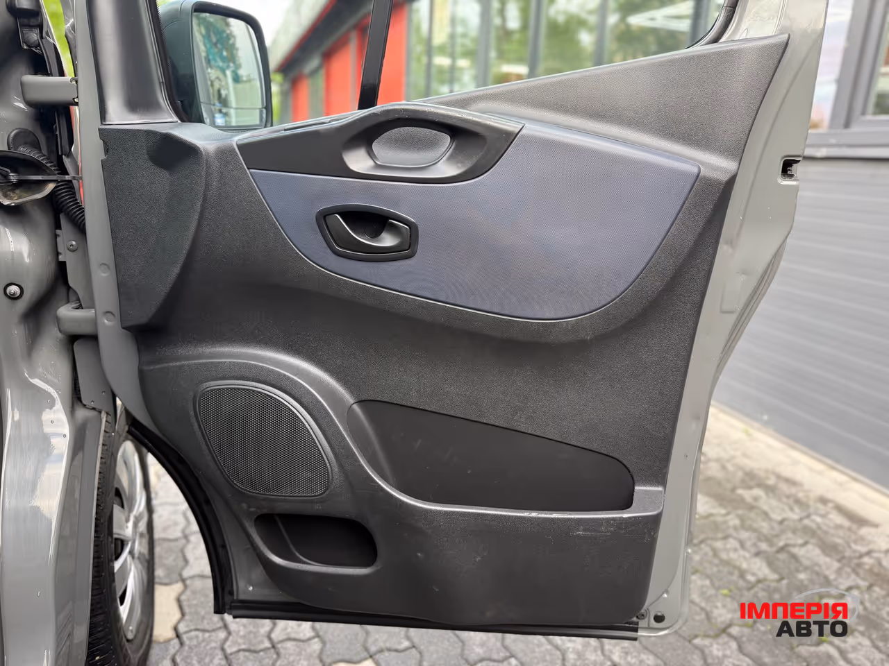 Opel Vivaro - фото 22