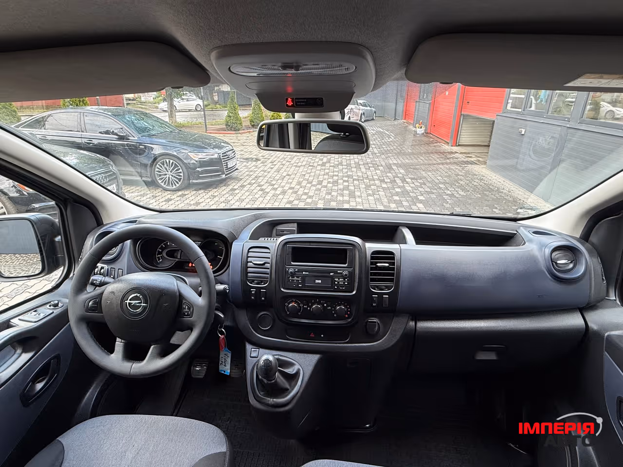 Opel Vivaro - фото 19