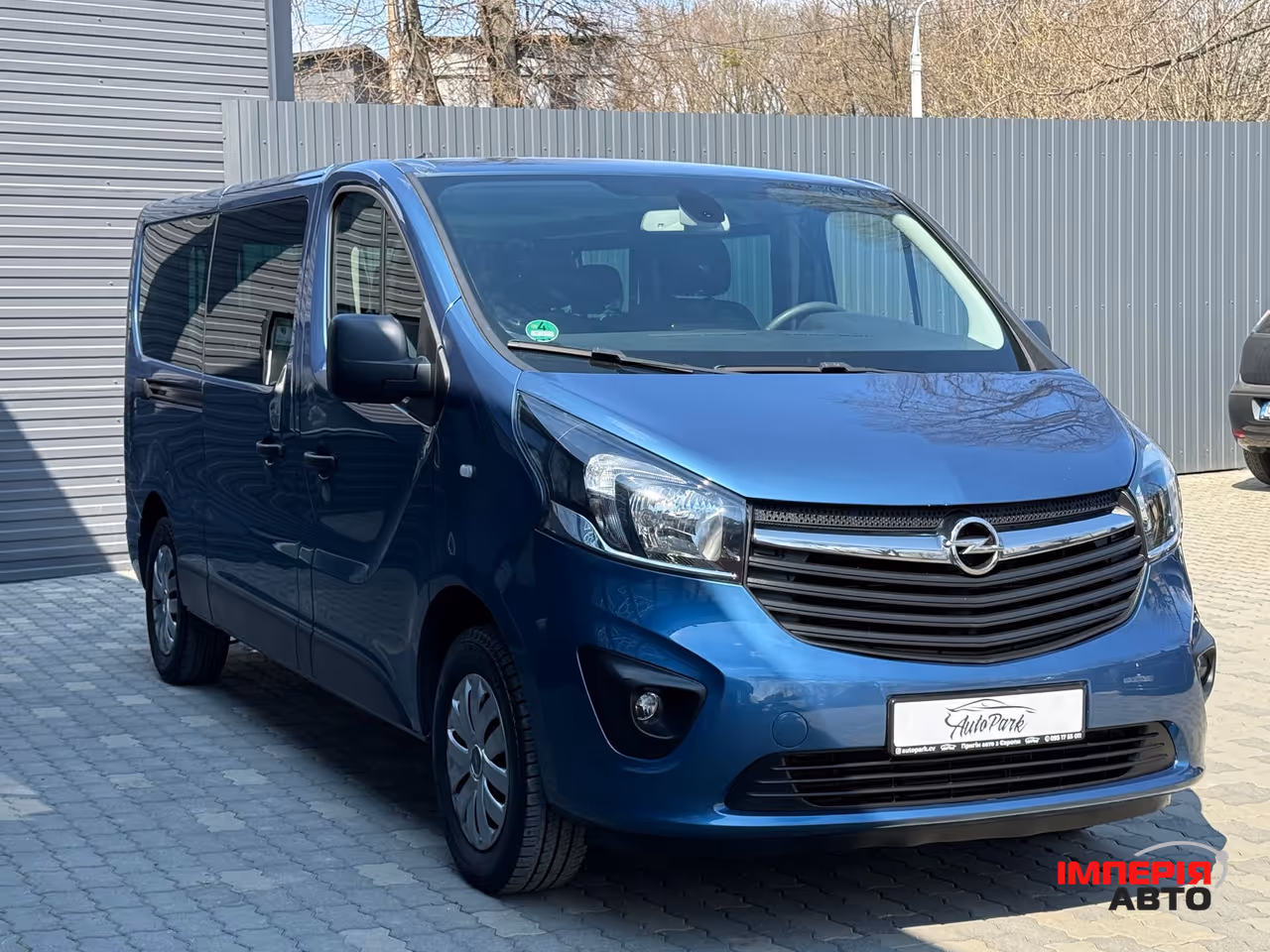 Opel Vivaro - фото 4