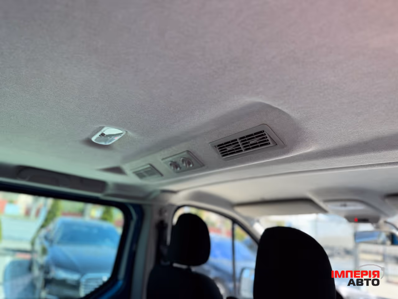 Opel Vivaro - фото 20