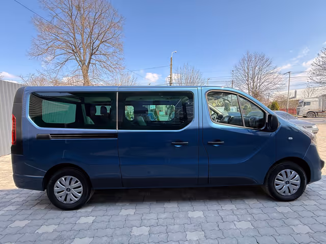 Opel Vivaro - фото 5