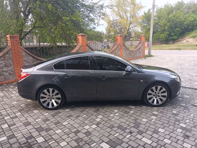 Opel Insignia - фото 4