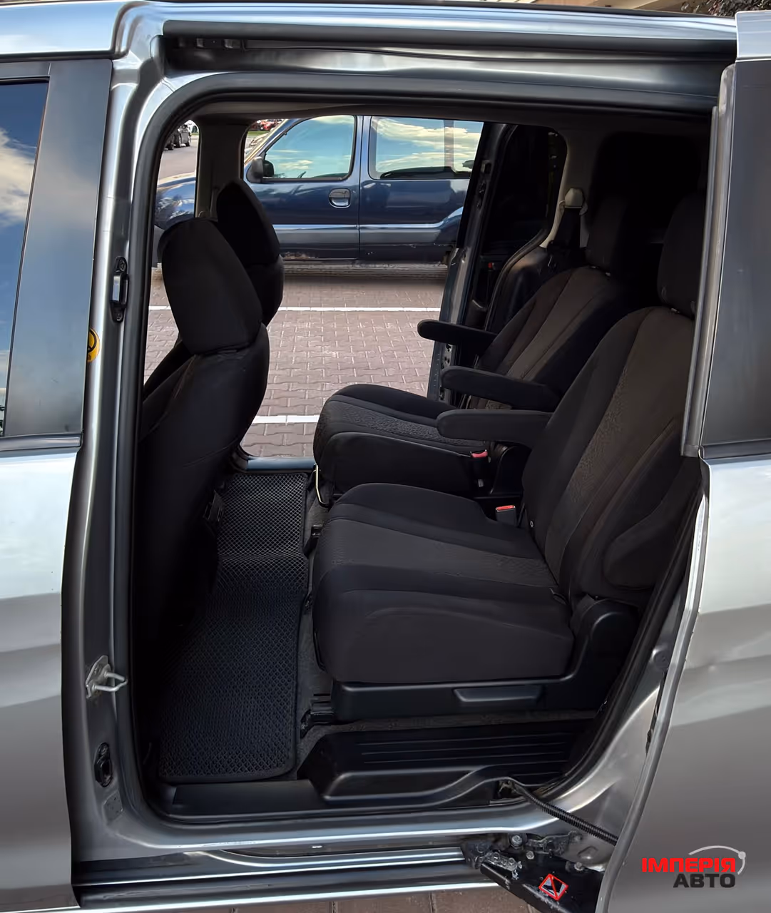 Mazda 5 - фото 10