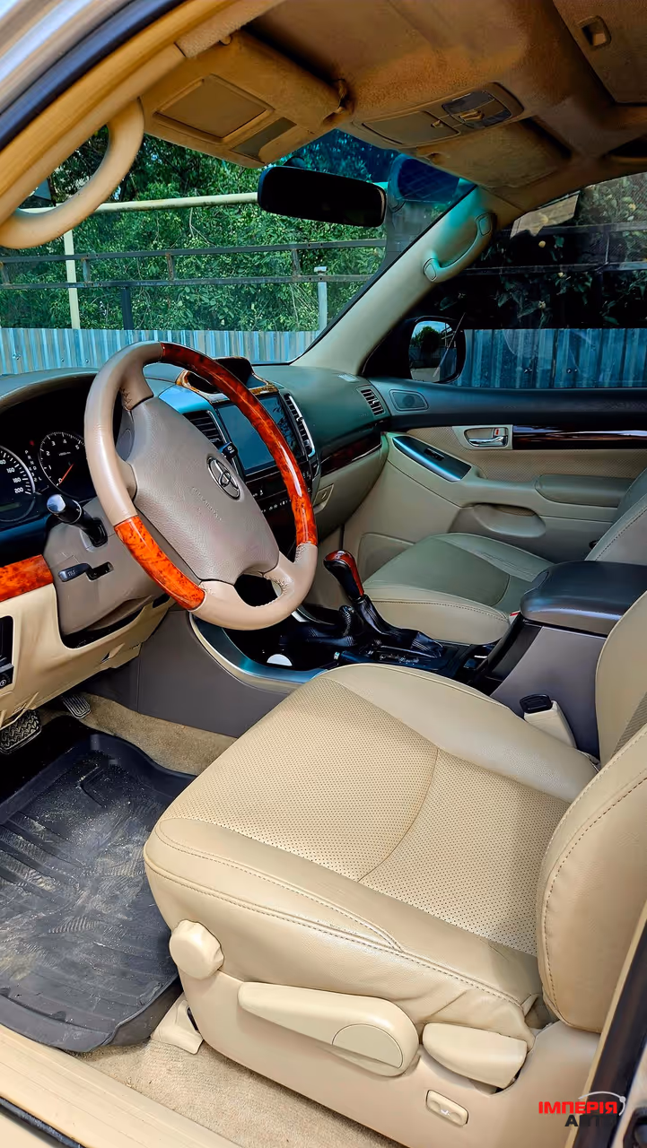 Toyota Land Cruiser Prado - фото 4