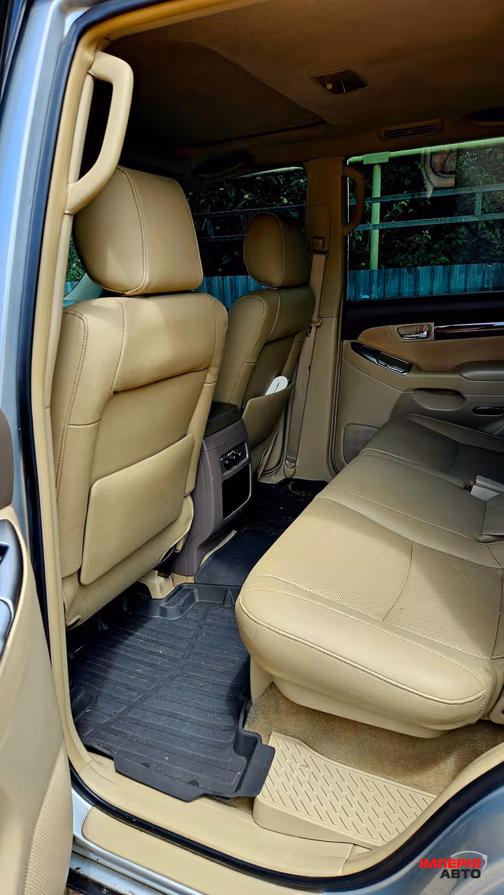 Toyota Land Cruiser Prado - фото 5