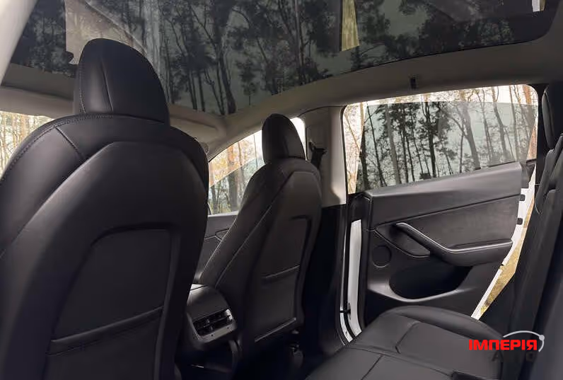Tesla Model Y - фото 11