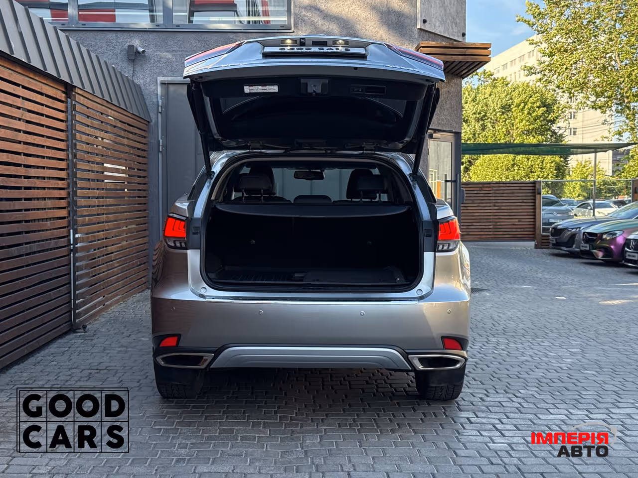 Lexus RX - фото 18