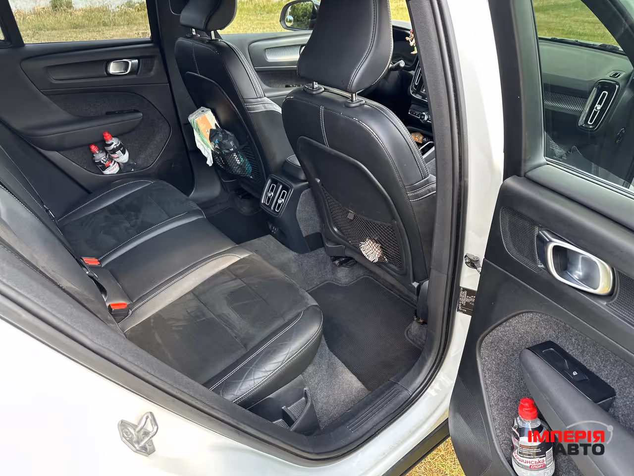 Volvo XC40 - фото 9
