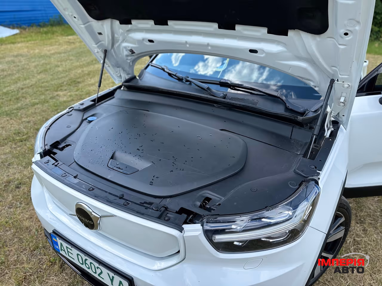 Volvo XC40 - фото 15