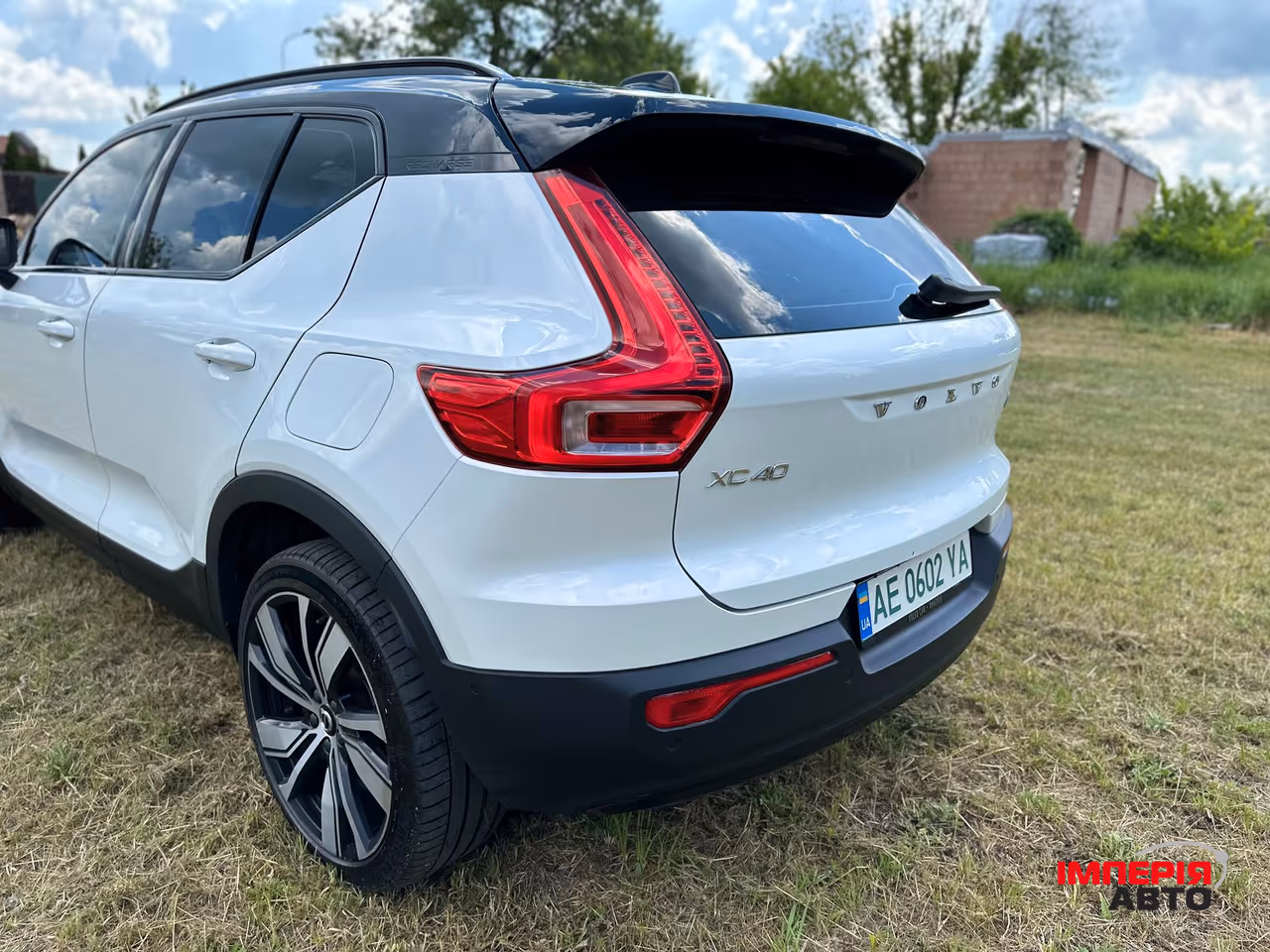 Volvo XC40 - фото 5