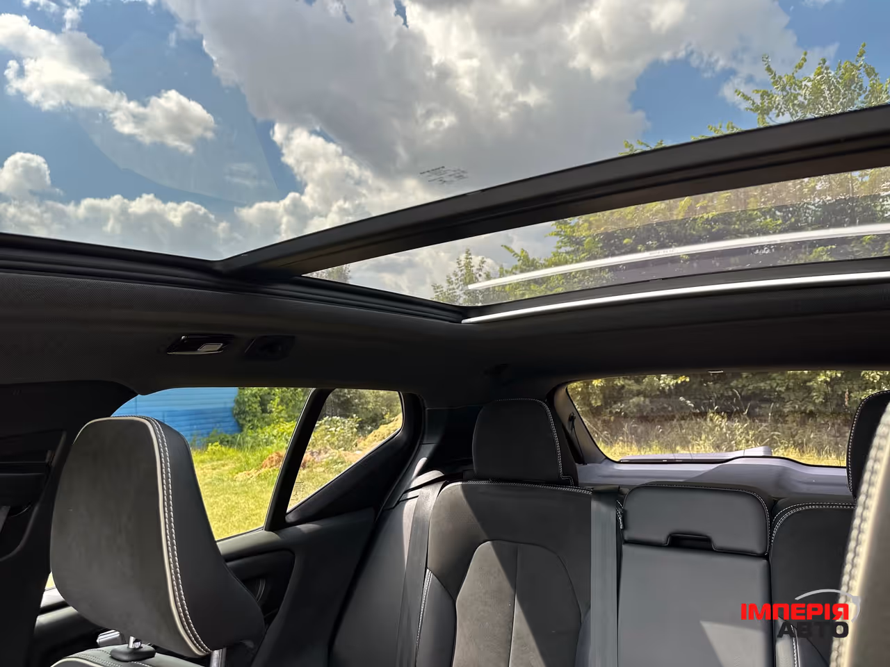 Volvo XC40 - фото 22