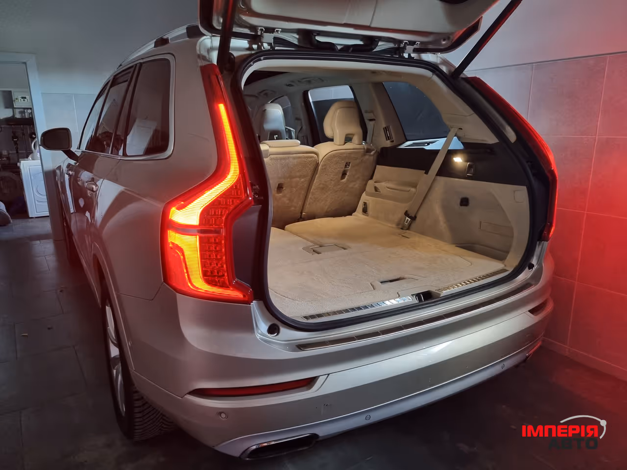 Volvo XC90 - фото 14