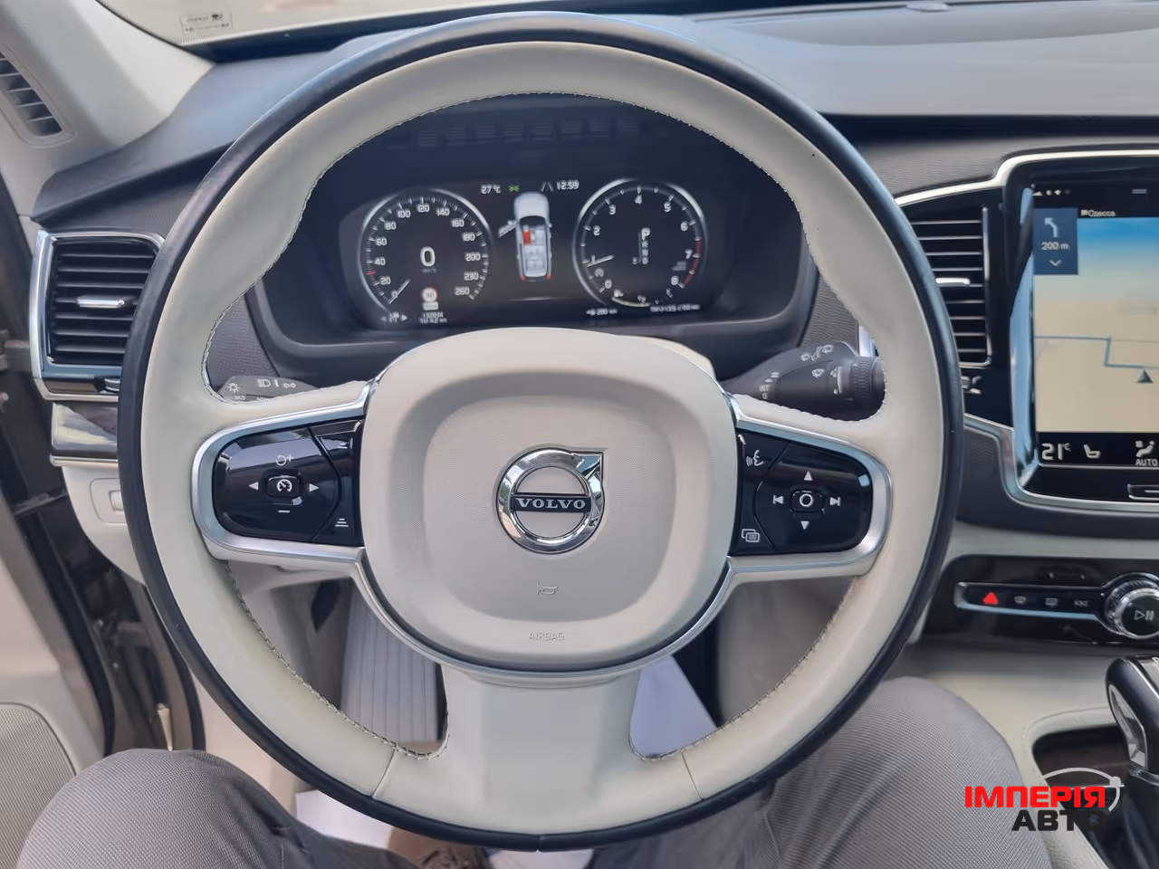 Volvo XC90 - фото 25