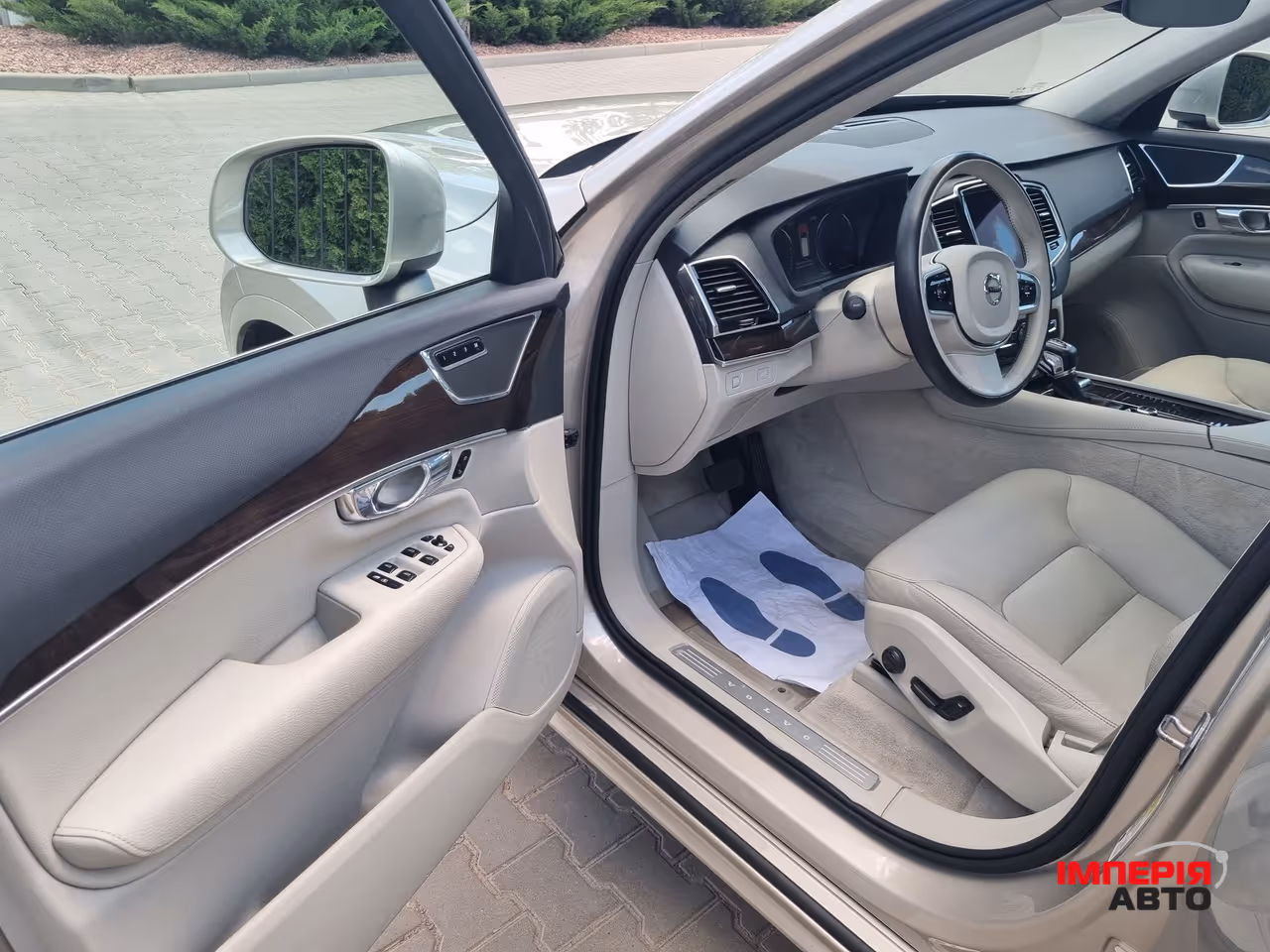 Volvo XC90 - фото 20