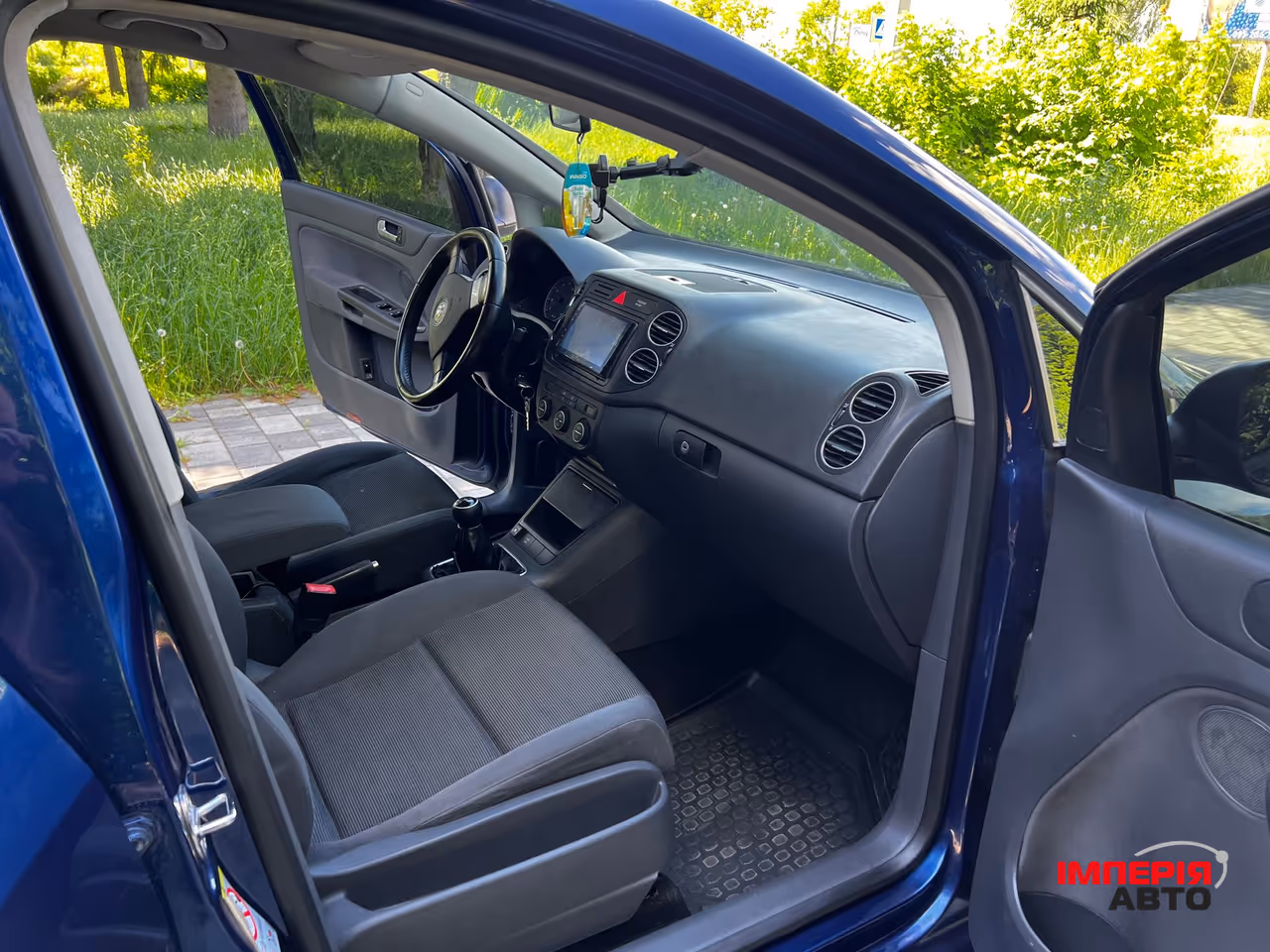 Volkswagen Golf Plus - фото 18