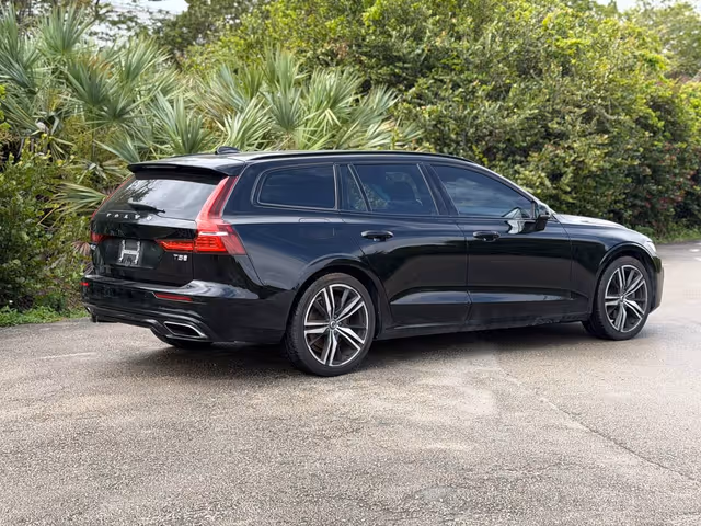 Volvo V60 - фото 3