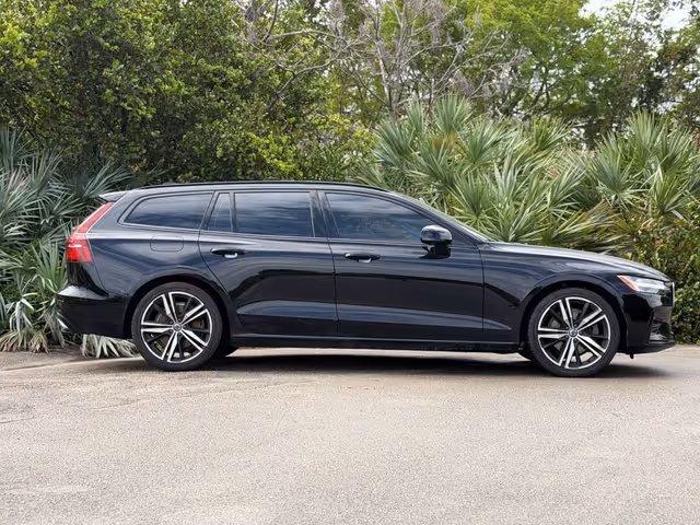 Volvo V60 - фото 5