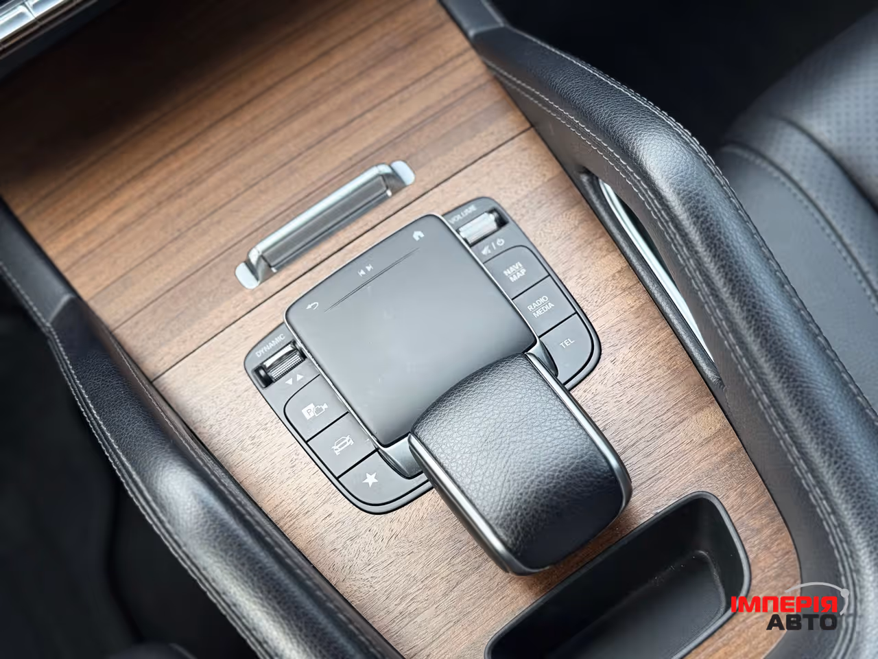Mercedes-Benz GLE - фото 23