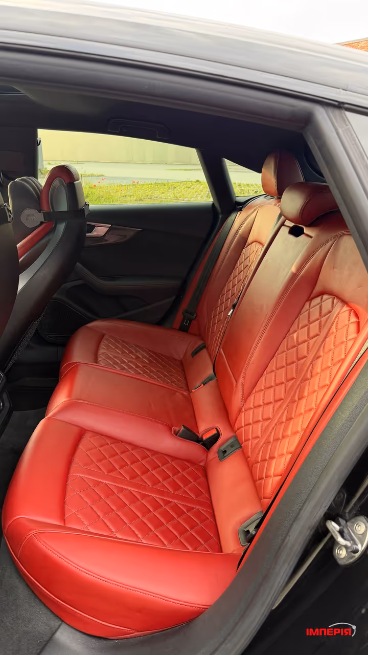 Audi S5 - фото 12