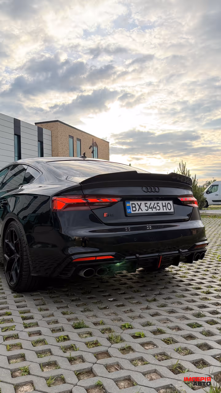 Audi S5 - фото 7